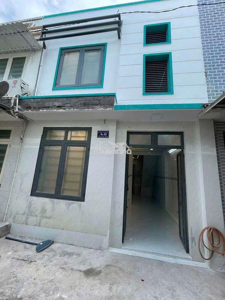 Bán gấp nhà giá rẻ hóc môn 380tr gần quốc lộ 22