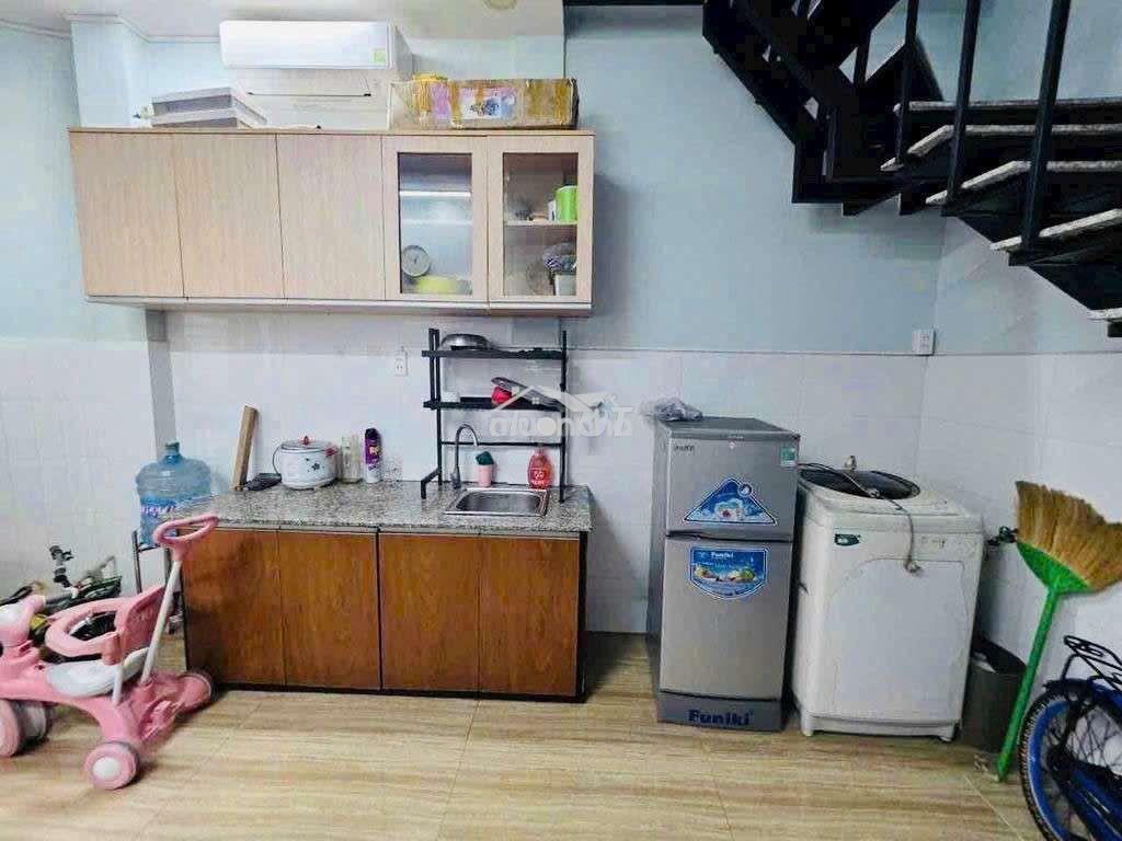 Nhà đẹp q3 – 2pn – full nội thất – gần cv lê văn tám – 10tr/tháng - Ảnh 3