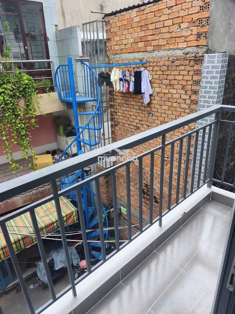 Cho thuê nhà nguyên căn hẻm bùi văn ba - 2