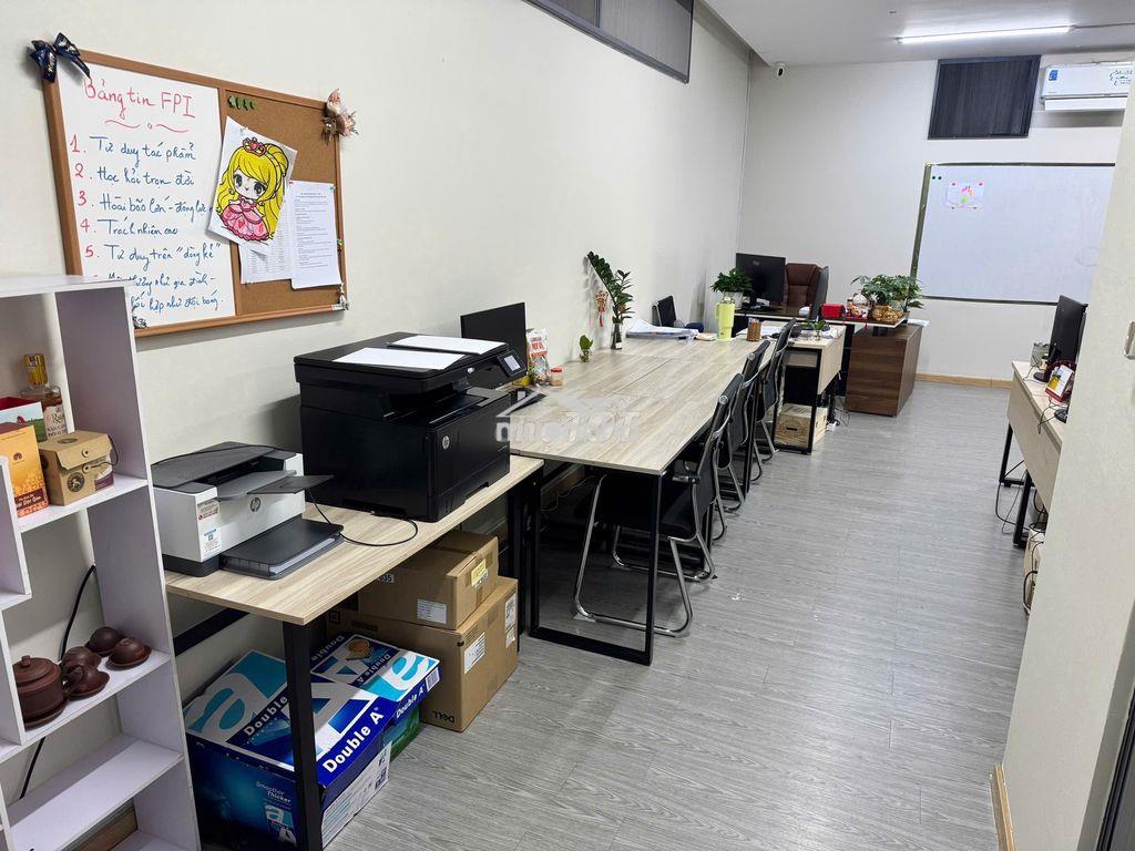 Vp đủ bàn ghế 50m2, 6,5 triệu (có bàn giám đốc) - 2