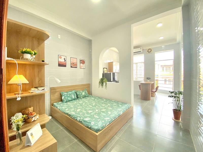 🧨Siêu phẩm 1pn tách bếp - ban công kịch trần ngay khu ẩm thực phan xích long - Ảnh 4