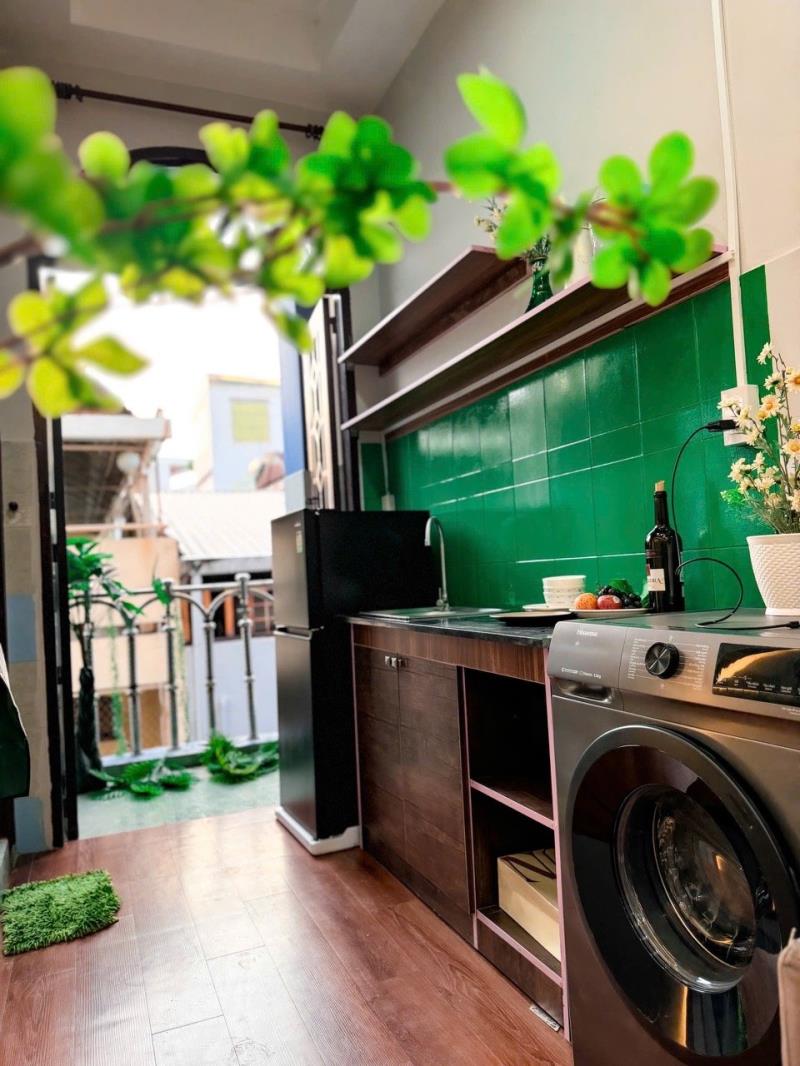 💎 Căn hộ 2pn ban công trang bị máy chiếu – đường tân châu, tân bình 💎   ​📍 vị trí: đường tân châu, p. tân hòa, tân bình (gần lũy bán bích, bảy hiền, kết nối nhanh q10, tân phú) 🛵 📦 