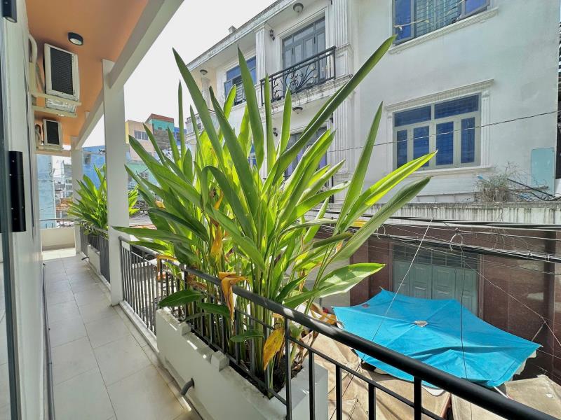 Căn hộ có gác có ban công thoáng full nội thất bạch đằng bình thạnh, sát q1, ngã tư hàng xanh phú nhuận - Ảnh 2