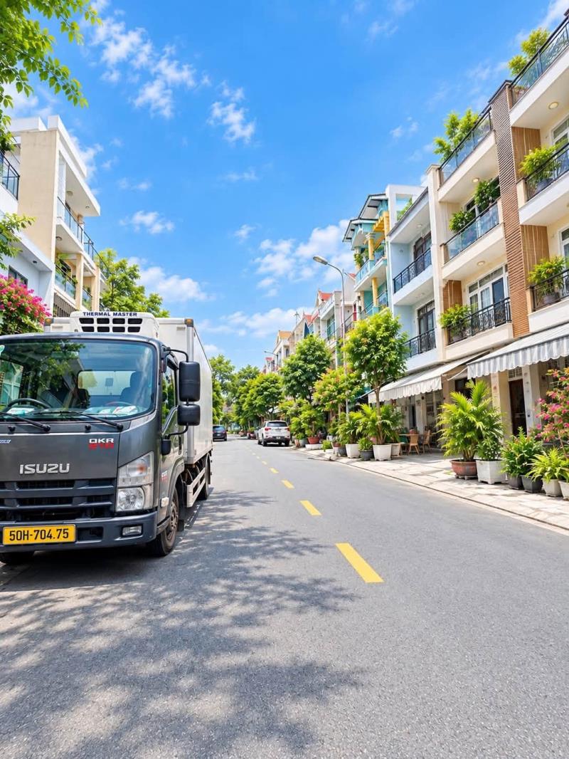 Bán nhà mặt tiền tây thạnh 5 tầng 100m ngang 5m giá 11.x - Ảnh 2
