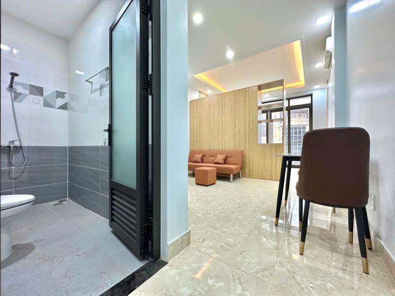 Căn hộ 40m vuông có thang máy, ban công lớn đón ánh nắng tự nhiên