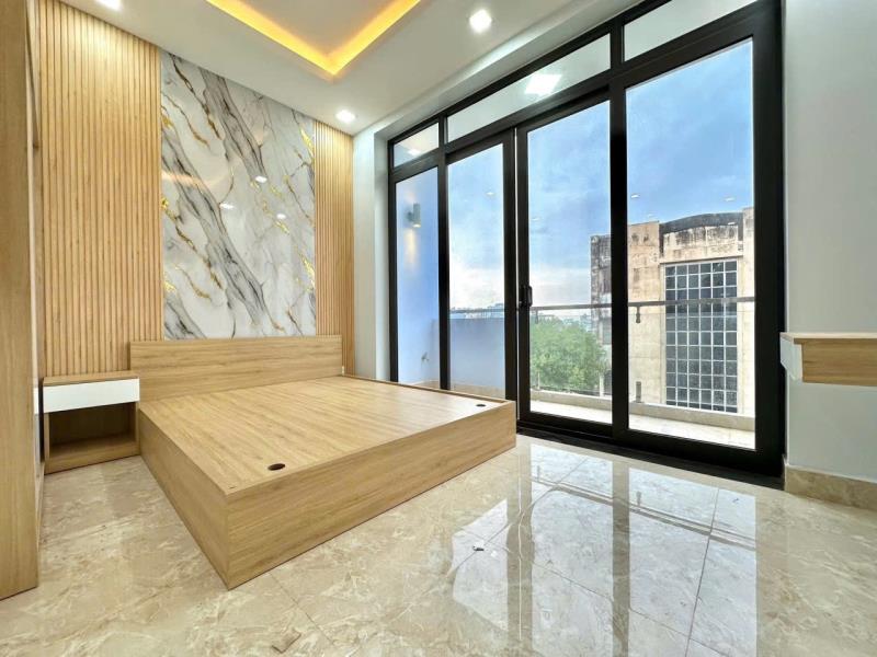Căn hộ 40m vuông có thang máy, ban công lớn đón ánh nắng tự nhiên - Ảnh 2