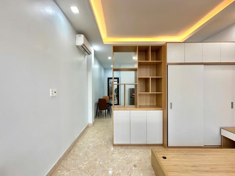 Căn hộ 40m vuông có thang máy, ban công lớn đón ánh nắng tự nhiên - Ảnh 3