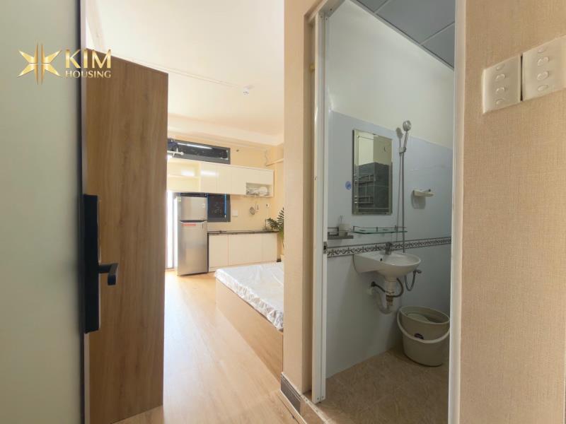 Cho thuê căn hộ ban công rộng thoáng - 35m2 - máy giặt riêng - full nội thất- cô bắc, phú nhuận gần phan xích long - ***