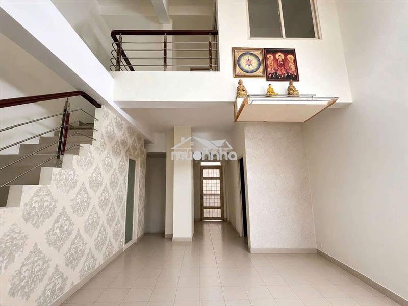 Nhà cần bán