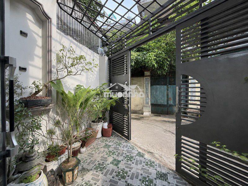Lê văn sỹ, quận 3 • 65m² • 5 phòng ngủ • 3 tầng • 8.xx tỷ