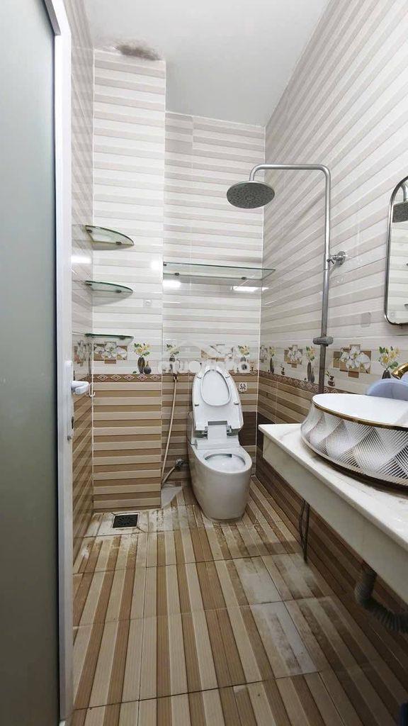 Cho thuê nhà nguyên căn hẻm gò dầu- dt 4x18- 2 lầu- 4pn chỉ 18tr - Ảnh 3
