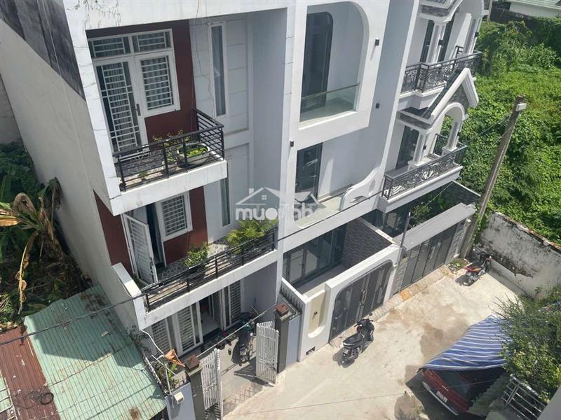 Nhà mới  3 tầng thơm - 60m2 ngang 4.3- gần vinhome, vành đai 3.