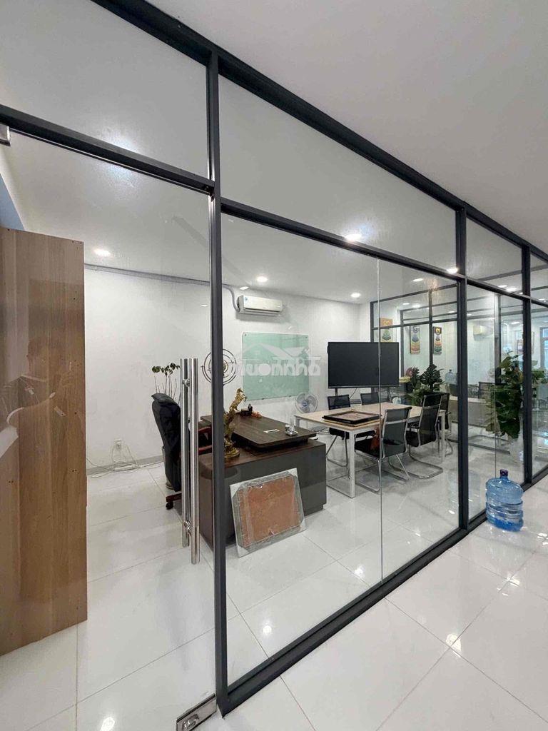 Văn phòng 7x20m full nội thất ngăn kính sẵn tại vạn phúc city - Ảnh 2