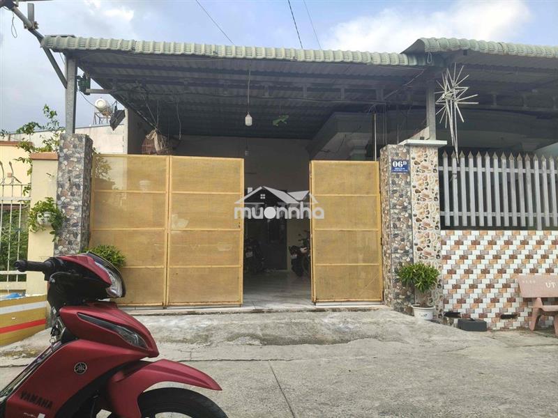 Nhà cấp 4 full thổ cư