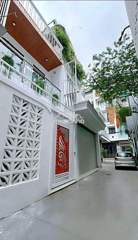 Hàng hiêm khu vąn kiêp 10 m ra măt tiên hėm 3m thông thăng 1 chục