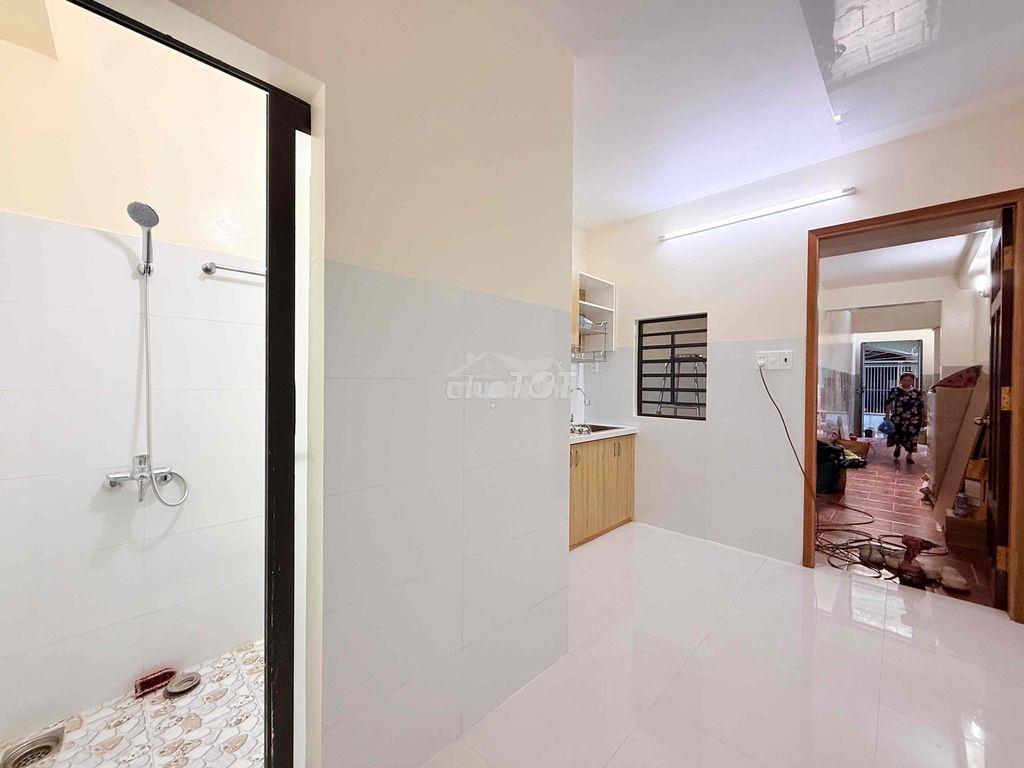 Nhà 1 trệt 1 lầu ngay cộng hoà- hoàng hoa thám - Ảnh 2