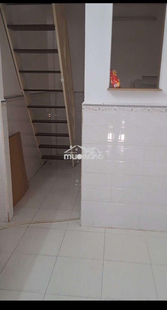 Nhà cho thuê đ.lê văn khương.dt 3m2x6m. 1 lầu .1pn.1wc.hẻm 2.5m - Ảnh 3