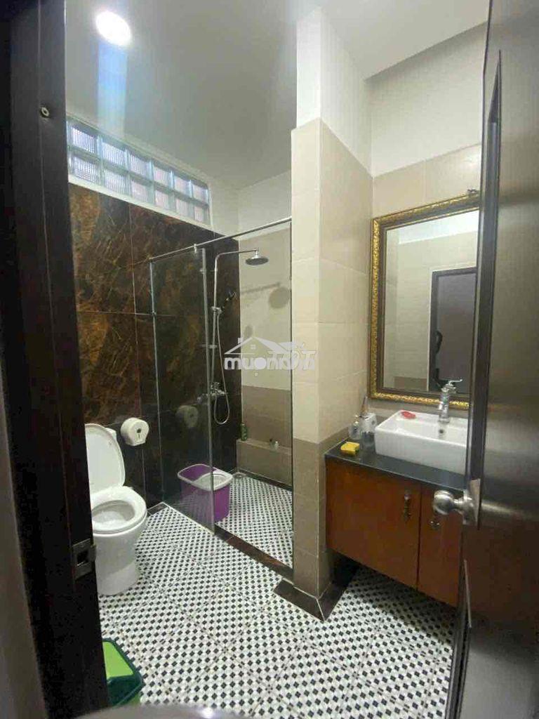 Cho thuê nhà full nội thất gần vòng xoay phú hữu q9 - Ảnh 3