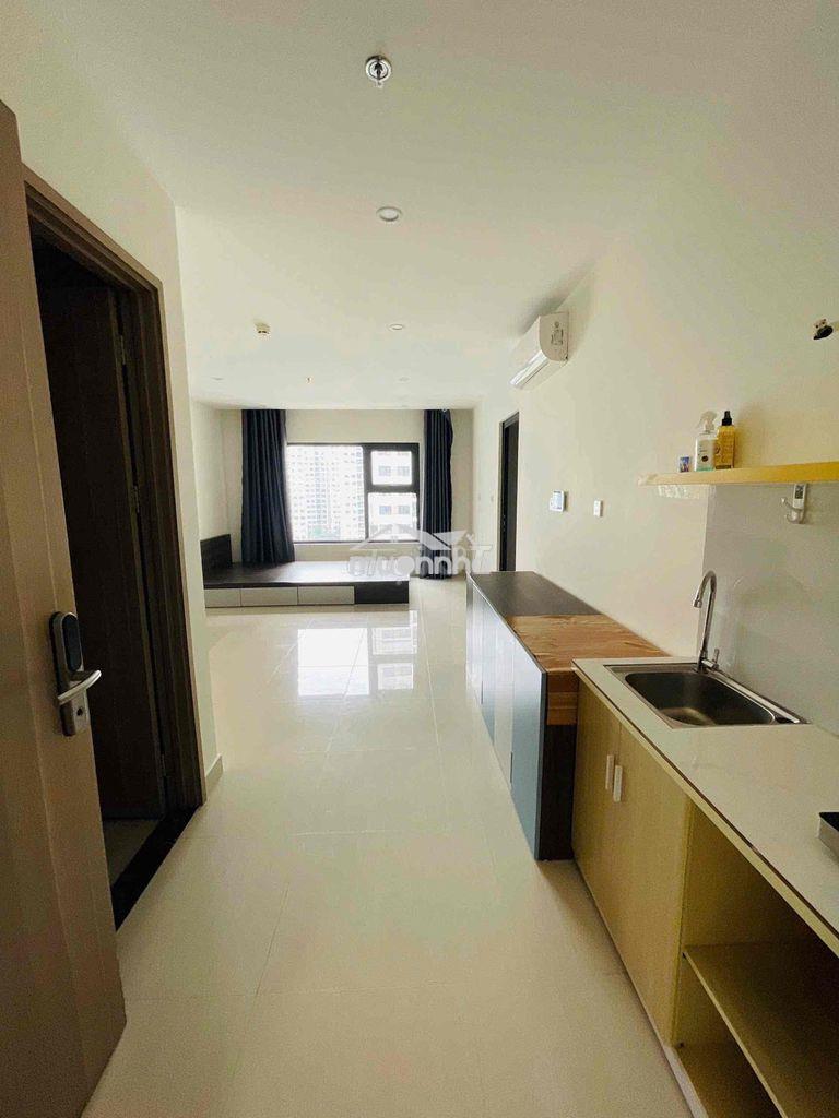 Cho thuê studio sẵn nội thất cơ bản diện tích lớn