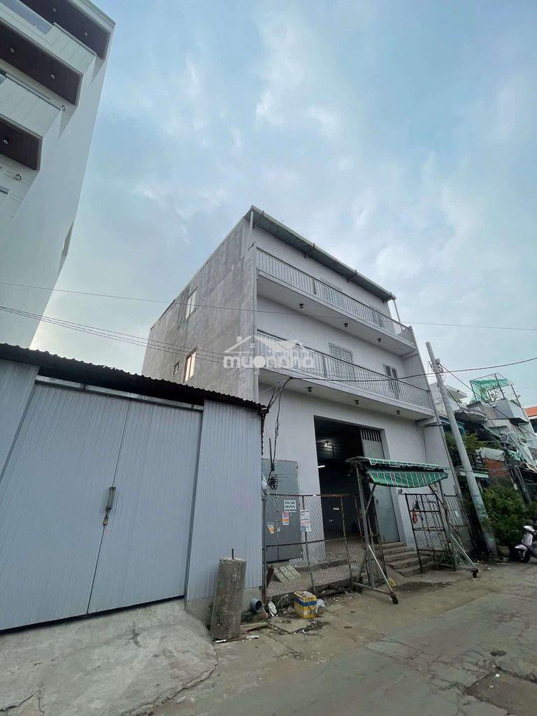 Kho hẻm tải 3 tầng sd hơn 400m2 rất tiện chứa hàng