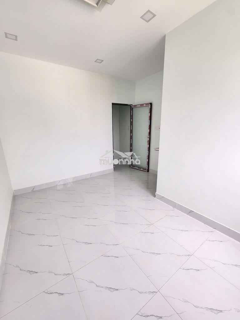 Nhà đường trần văn mười, sổ chung, hẻm xe hơi, 3 tầng, 2pn, 3wc - Ảnh 3