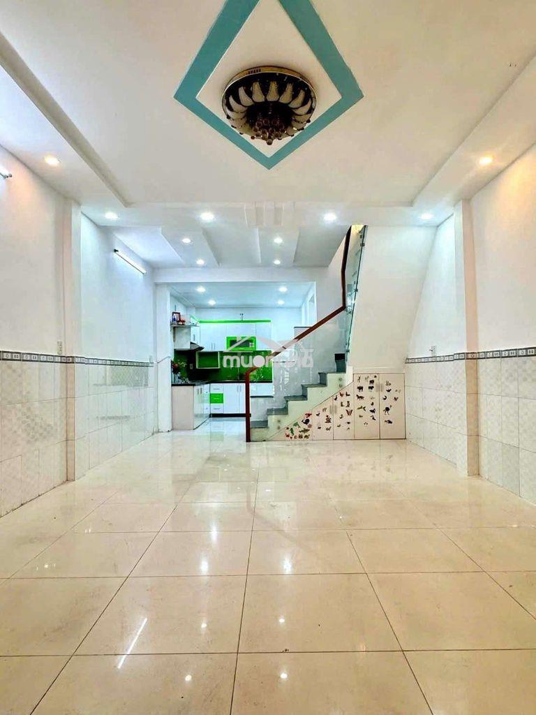 Hẻm xe hơi - giáp tân bình 4,2m*10,5m 2 tầng lê trọng tấn