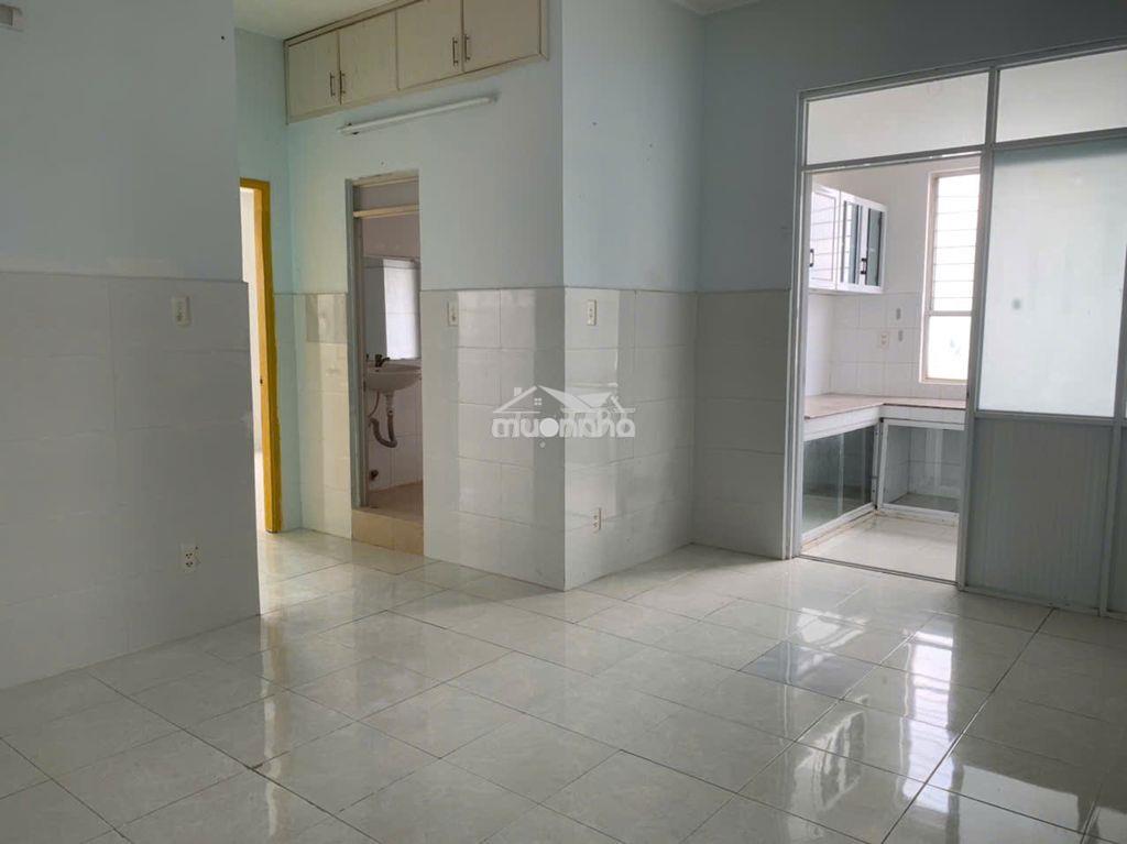 Bán căn hộ chung cư bàu cát ii, 2,65 tỷ, 55 m2 thang bộ lầu thấp. - Ảnh 3